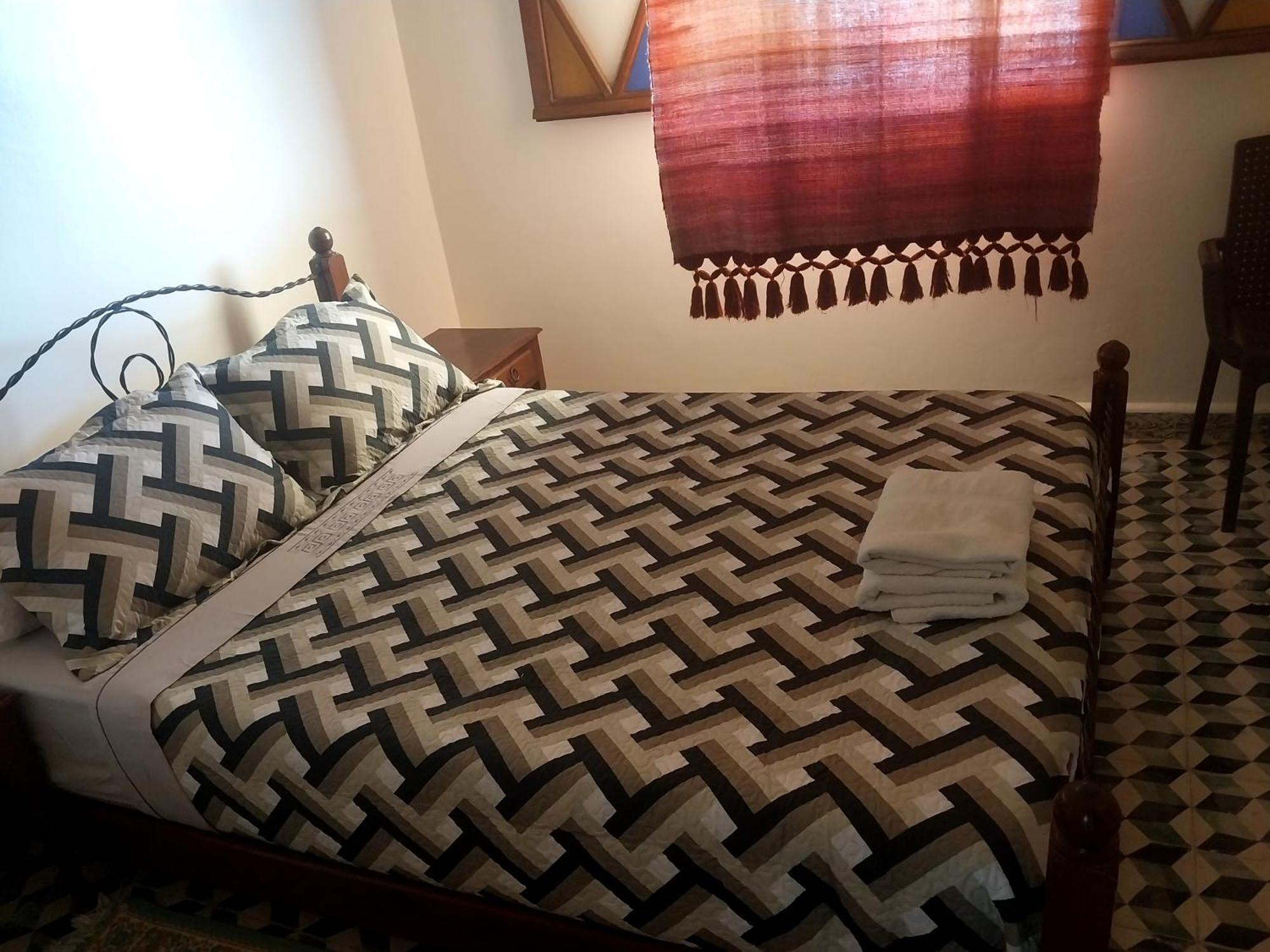 Hotel Touraghine 舍夫沙万 外观 照片